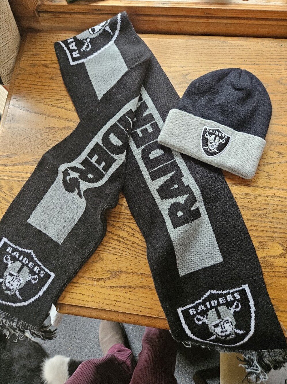 Las Vegas Raiders Black & Gray Knit Beanie and Scarf Set
